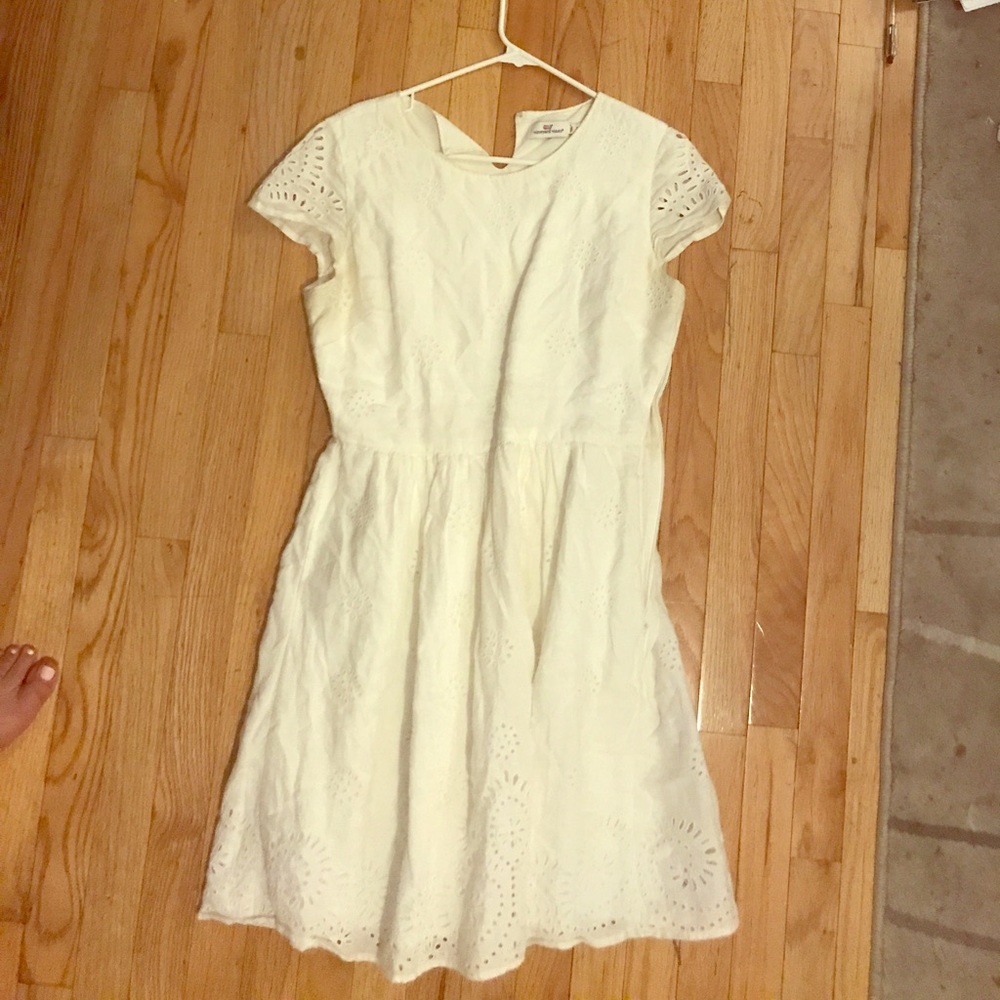 Vineyard Vines white eyelet dress with cap sleeves
