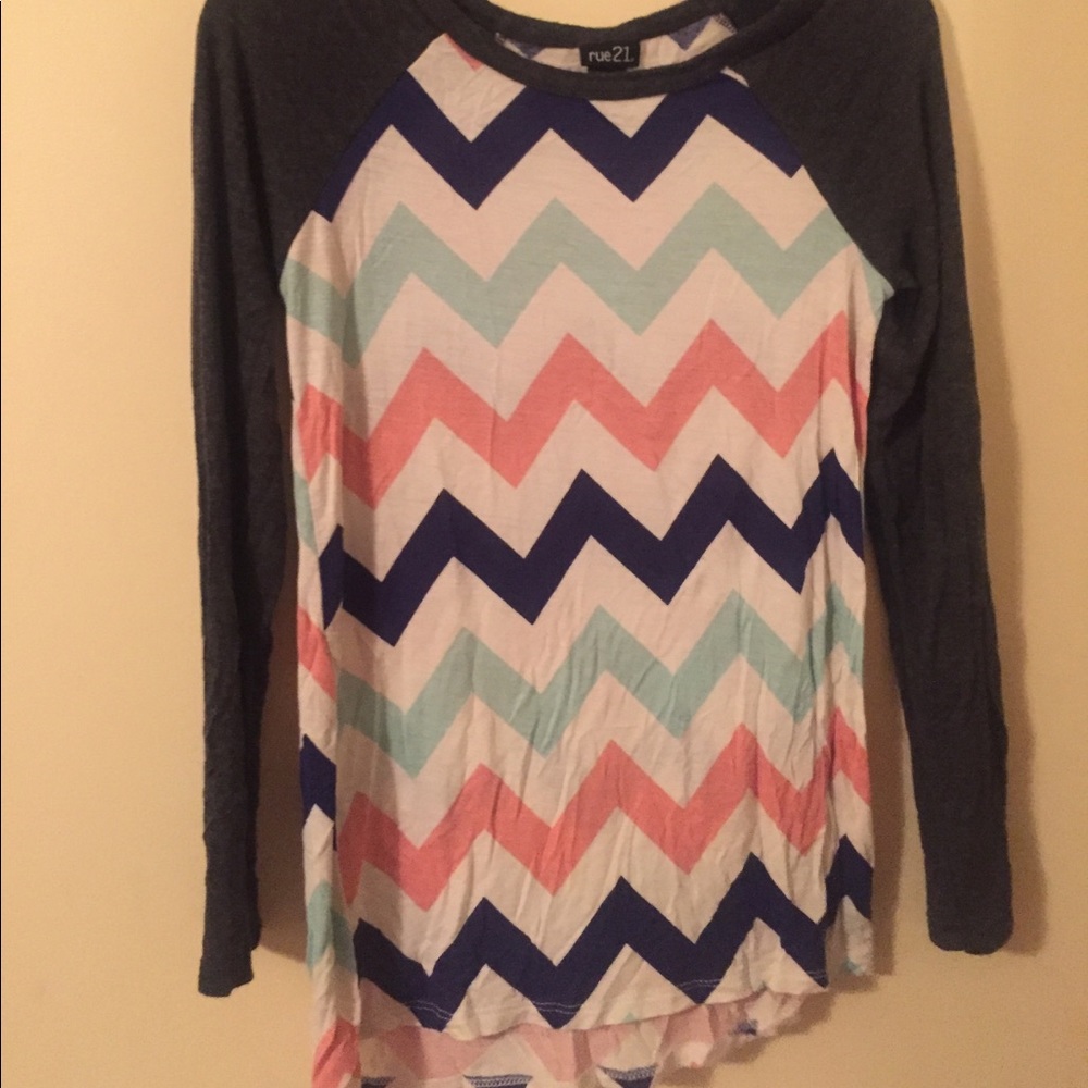 Chevron top