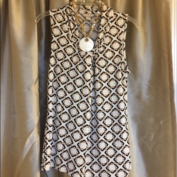 Banana Republic Blouse - Picture 2 of 8