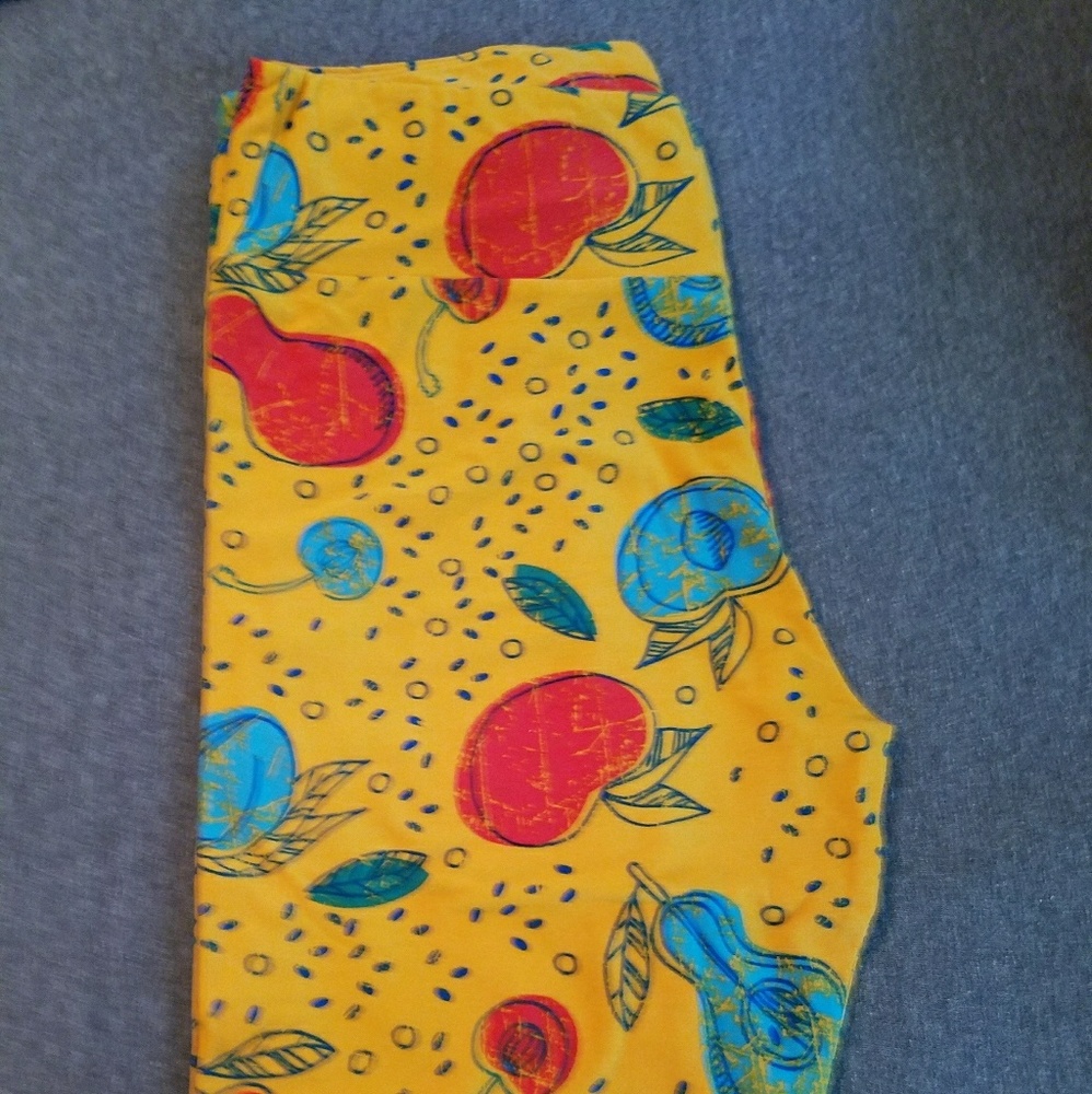 NWOT Lularoe TC Leggings