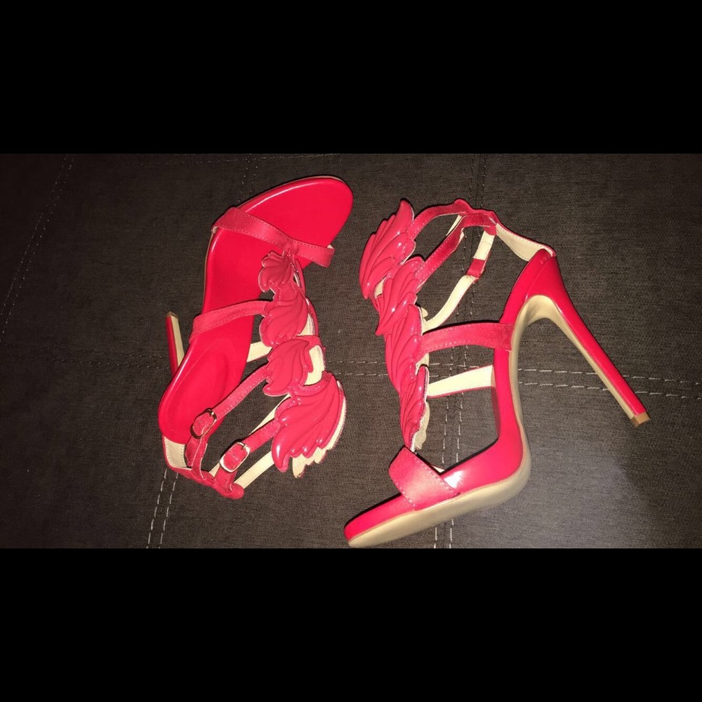 giuseppe zanotti look alike.