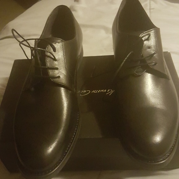 Men Shoes