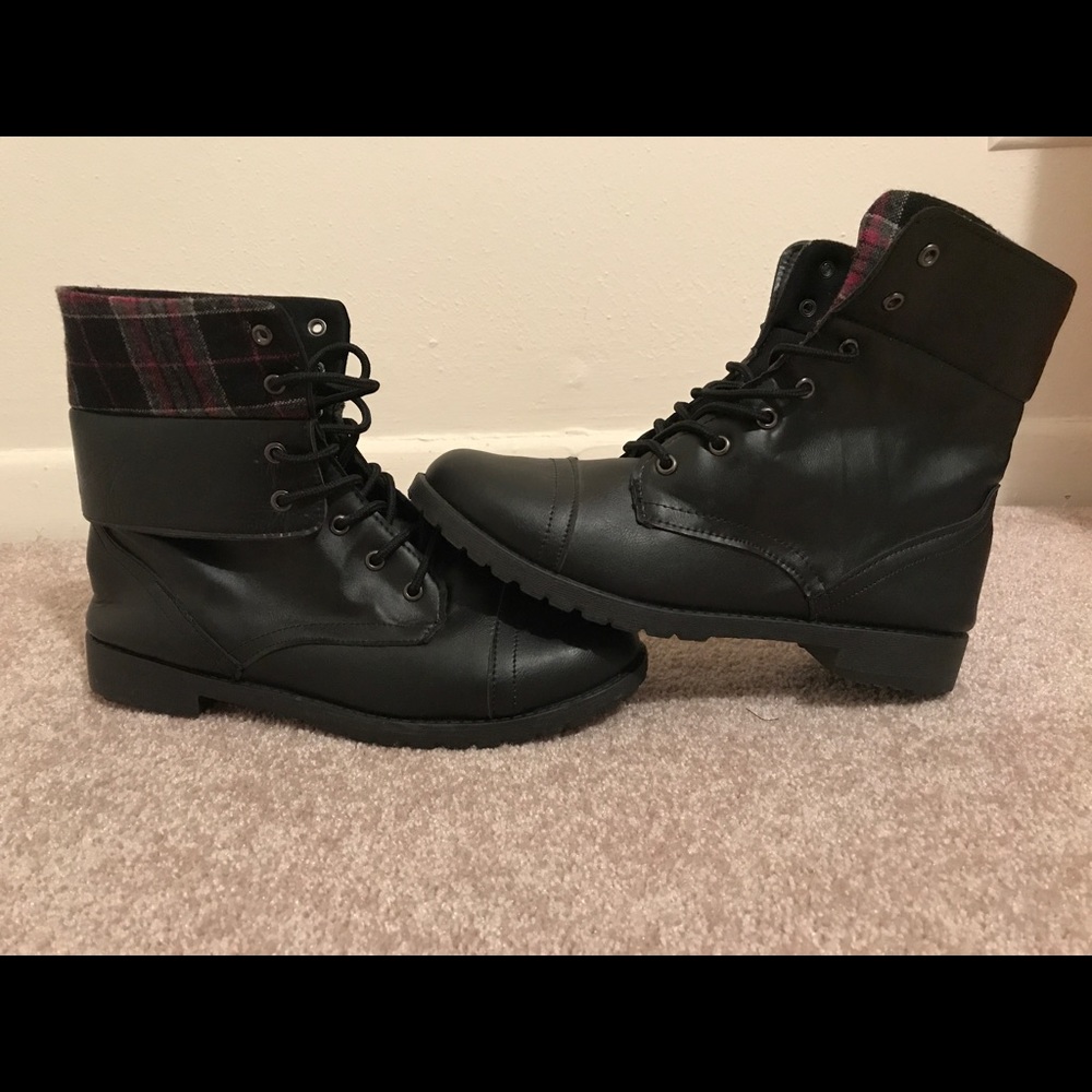 Rue 21 boots