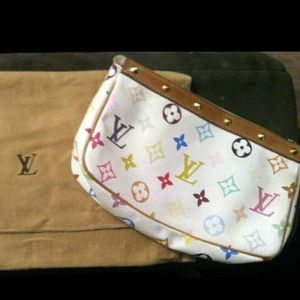 Louis Vuitton Pochette
