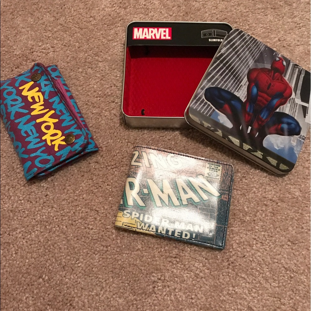 Robin Ruth wallet