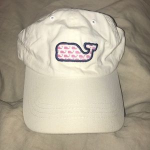 Cute vineyard vines hat!!