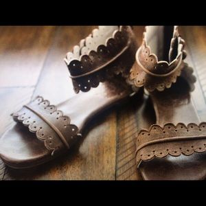 ELF Leather Sandals