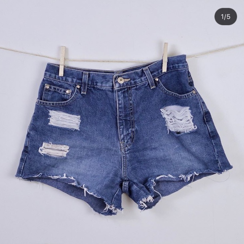 Distressed shorts
