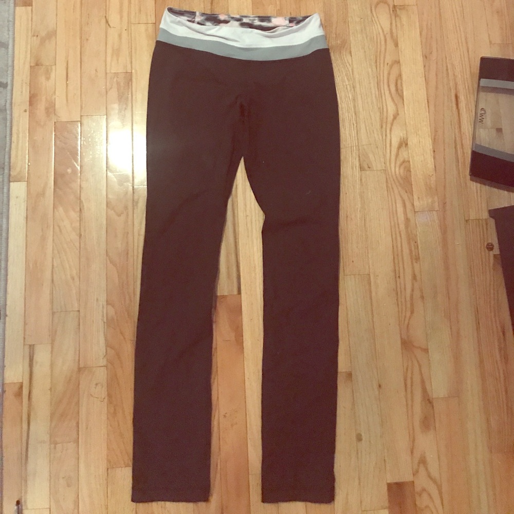 Lululemon skinny groove pant