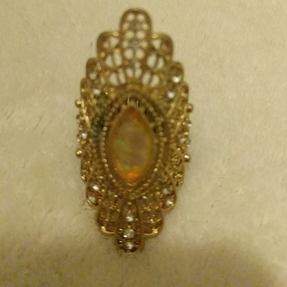 Yellow and Goldtone Openwork Ring - Picture 3 of 4