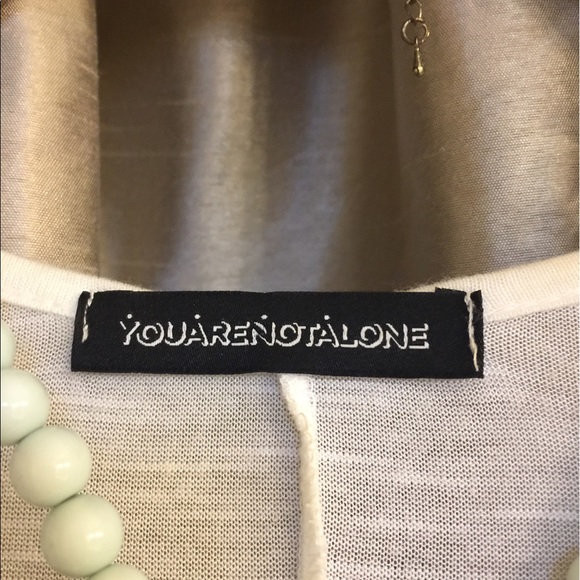 YOUARENOTALONE Boho top with fringe - Picture 7 of 8