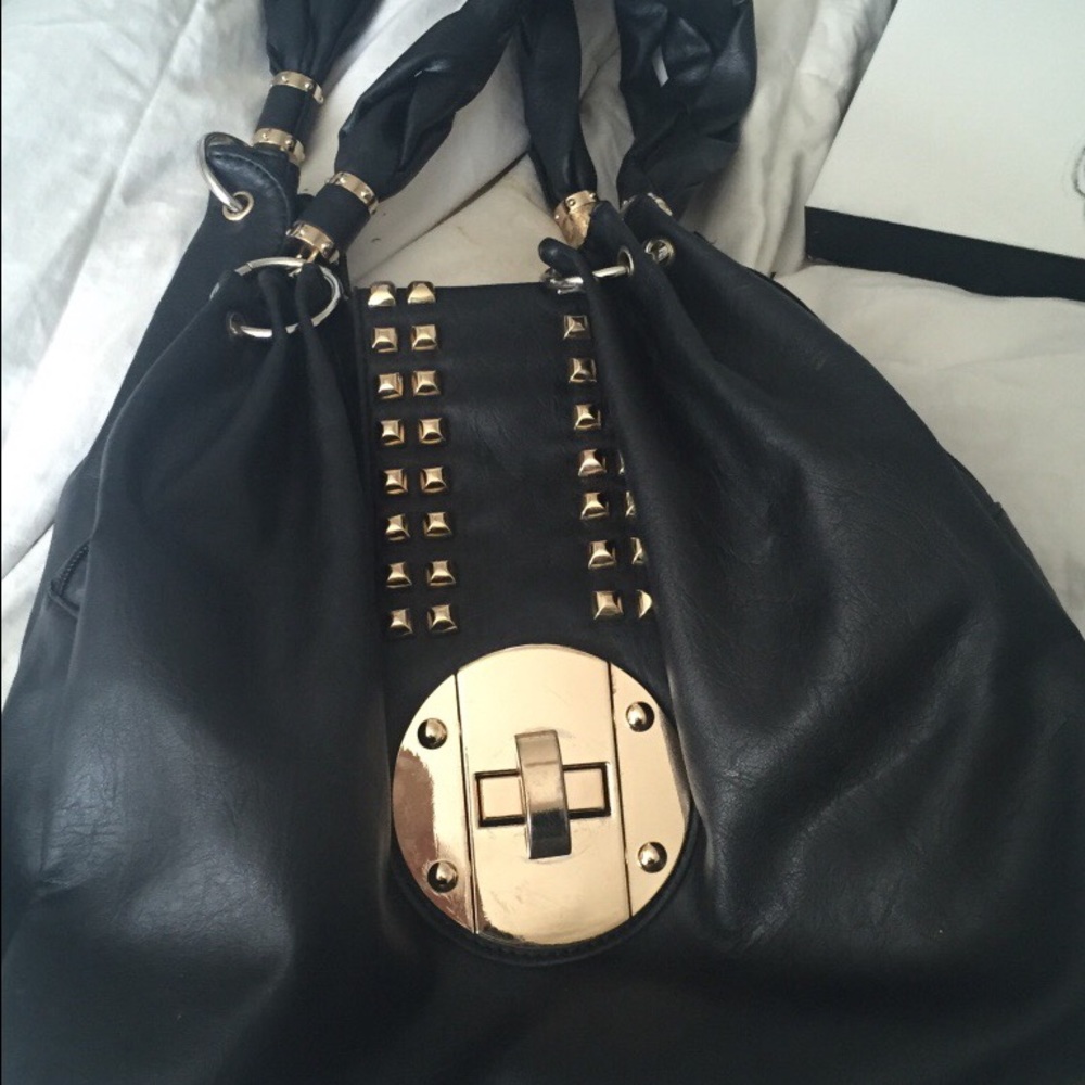 Charming Charlie purse