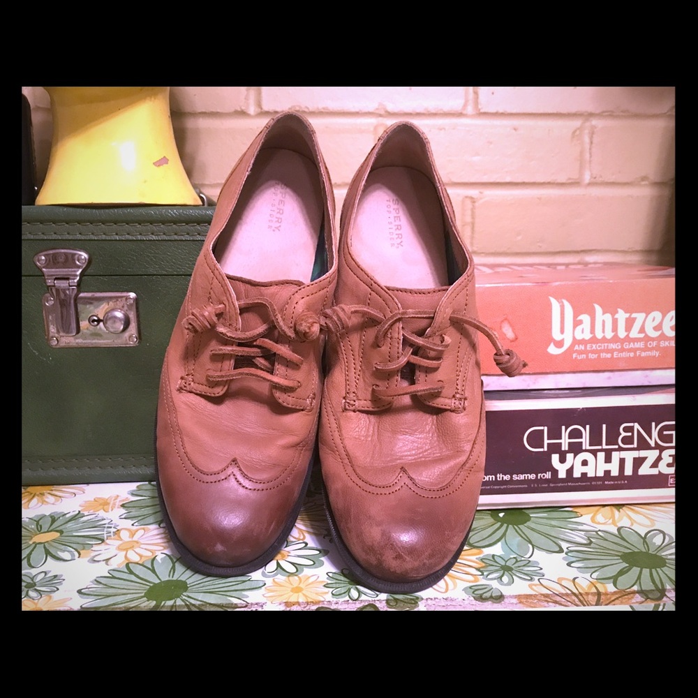 Sperry Tan Leather Classic Wingtip Oxfords
