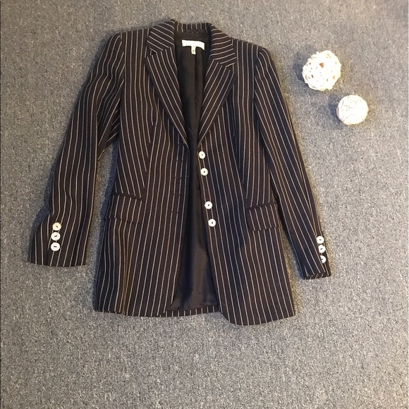 Escada Jackets & Blazers - VINTAGE ESCADA WHITE & NAVY STRIPE BLAZER, SIZE 34