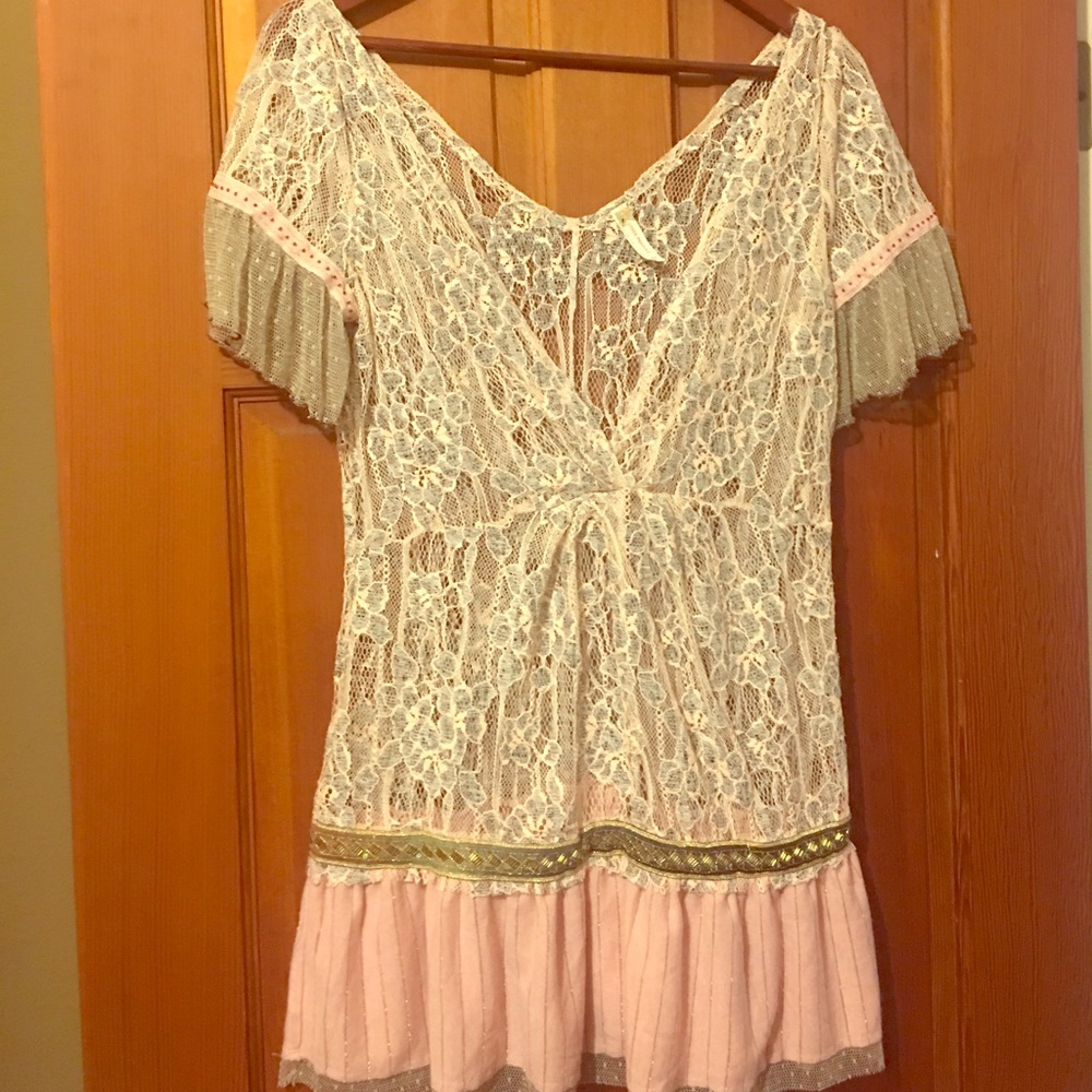 Free people Romantic pink lace top