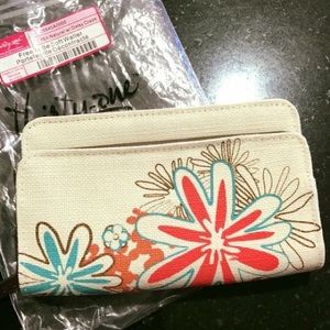 Free to Be Thirty-One Wallet