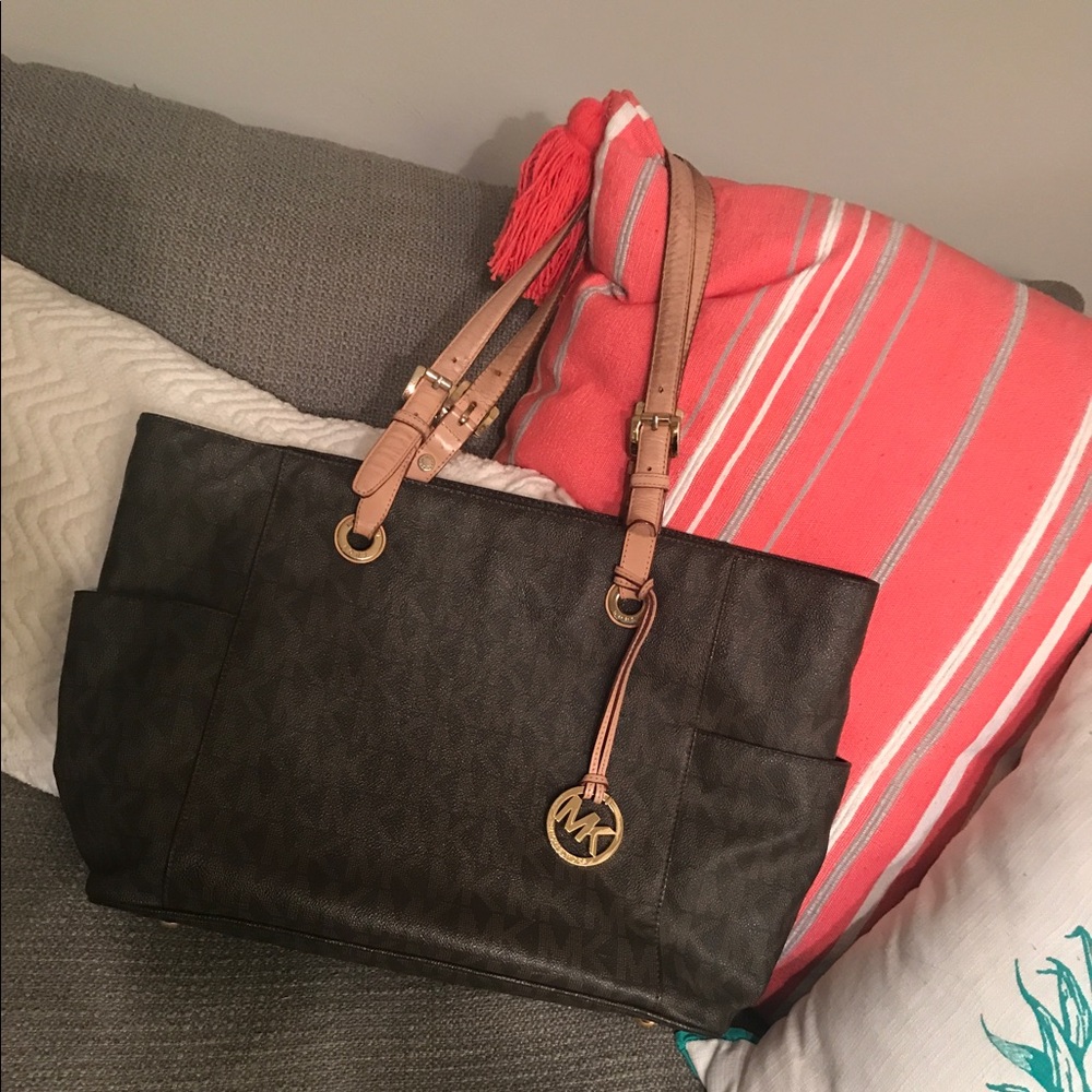 Michael Kors Jet Set Tote
