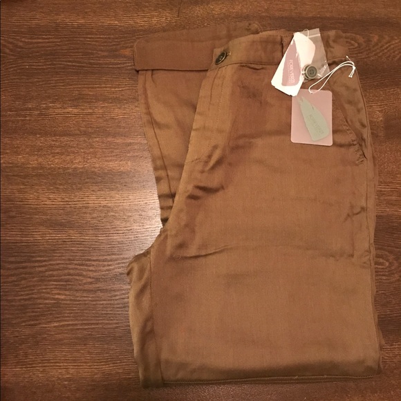 F21 Contemporary Pants - Picture 6 of 6