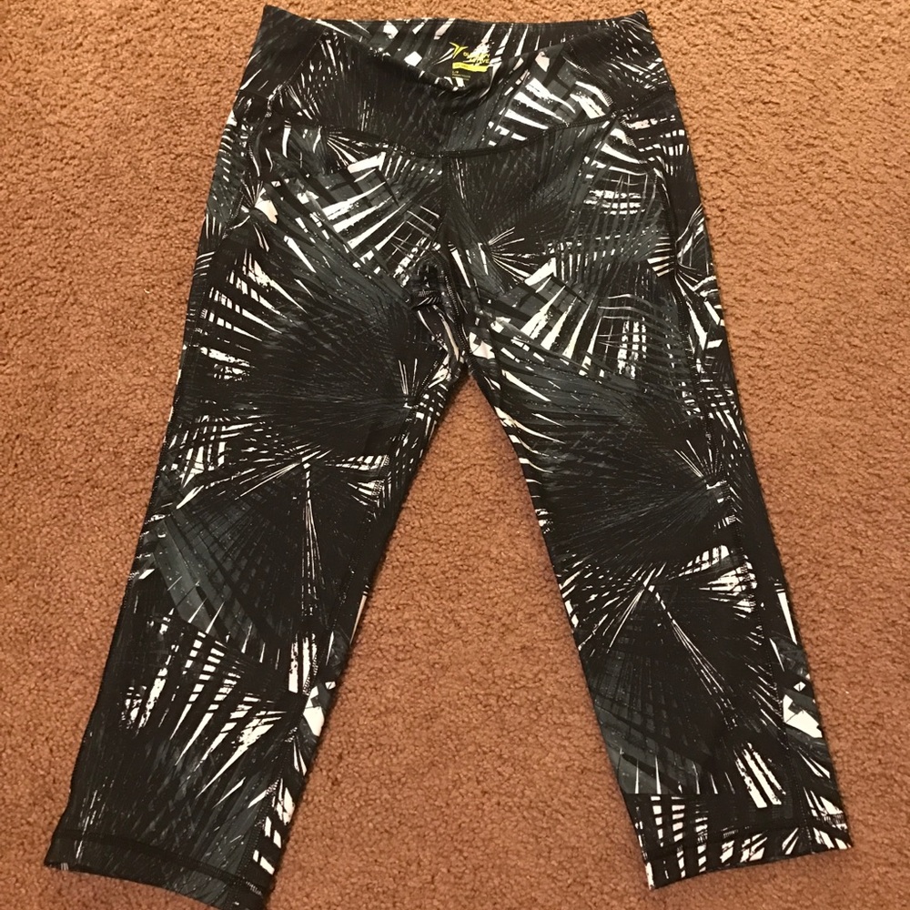 Old Navy active Capri