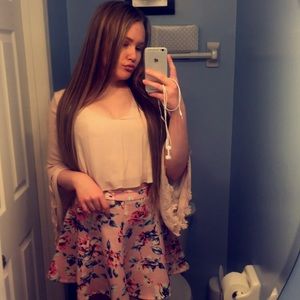 Forever 21 Bell Sleeved Crop Top(worn twice)