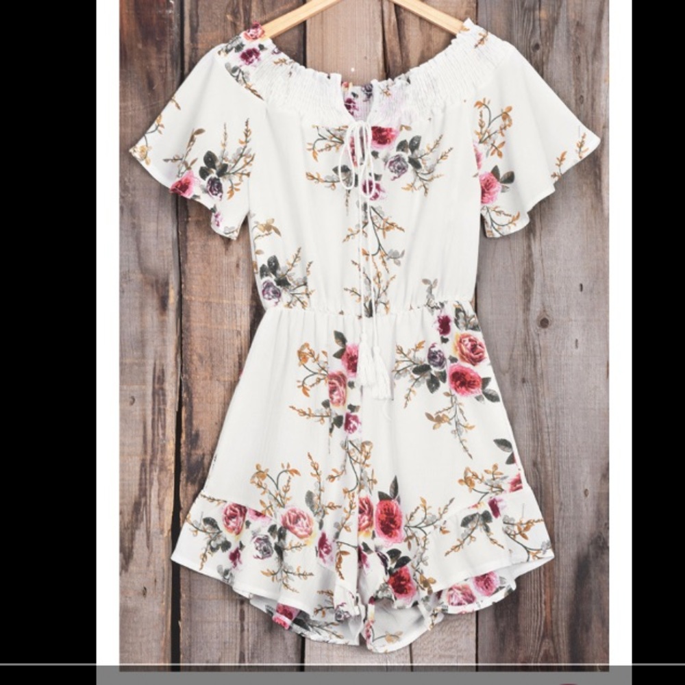 Cup she floral romper