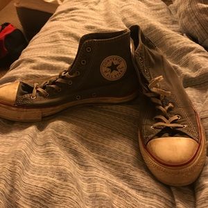 Grey converse