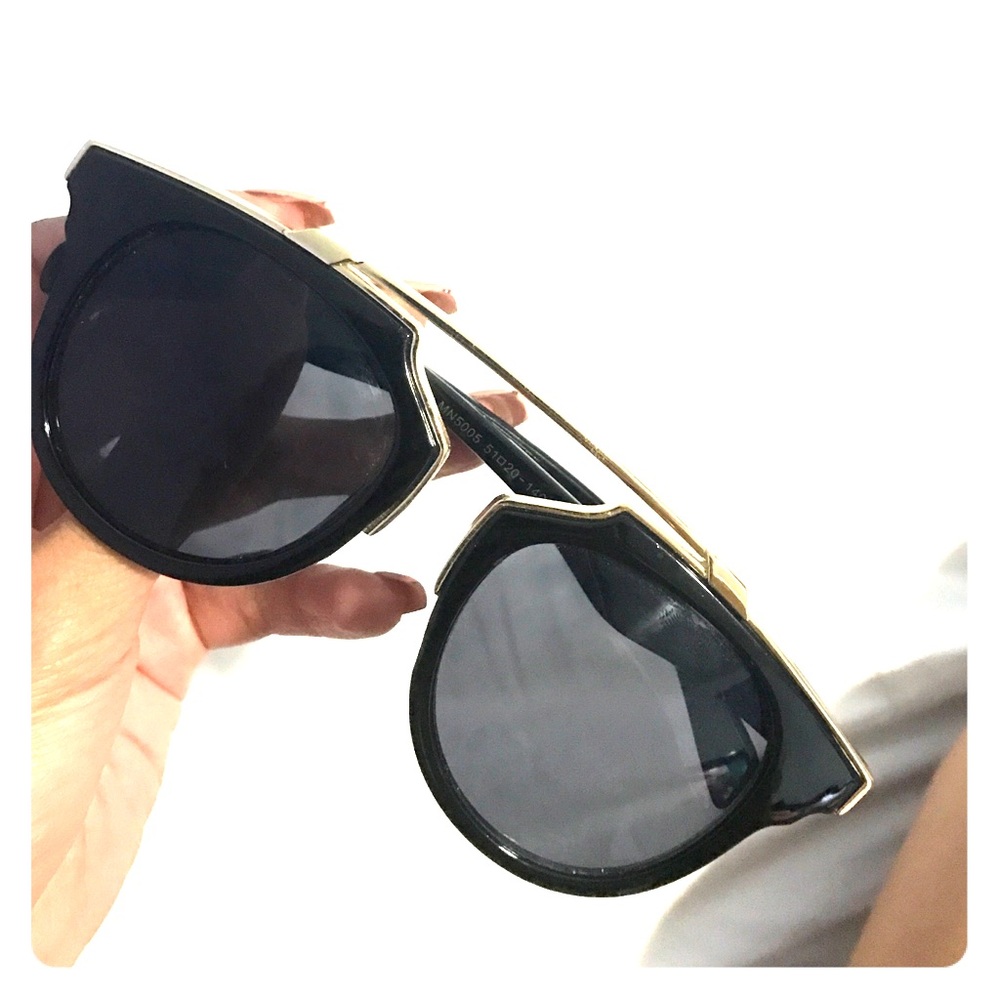 Black and gold sunnies