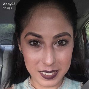 Meet your Posher, Abigail