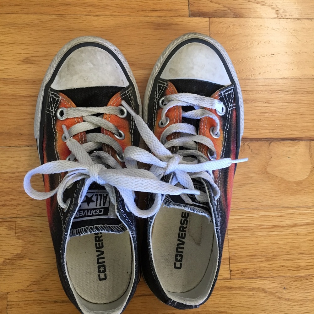 Kids, size 12, Converse fire sneakers - Picture 2 of 6