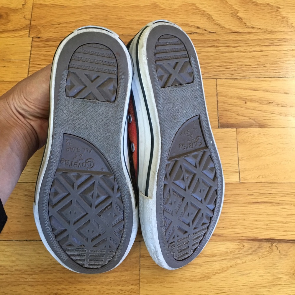 Kids, size 12, Converse fire sneakers - Picture 4 of 6