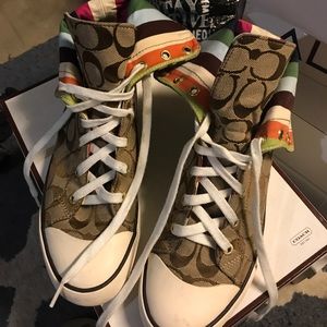 Coach Logo Hi Top size 7.5