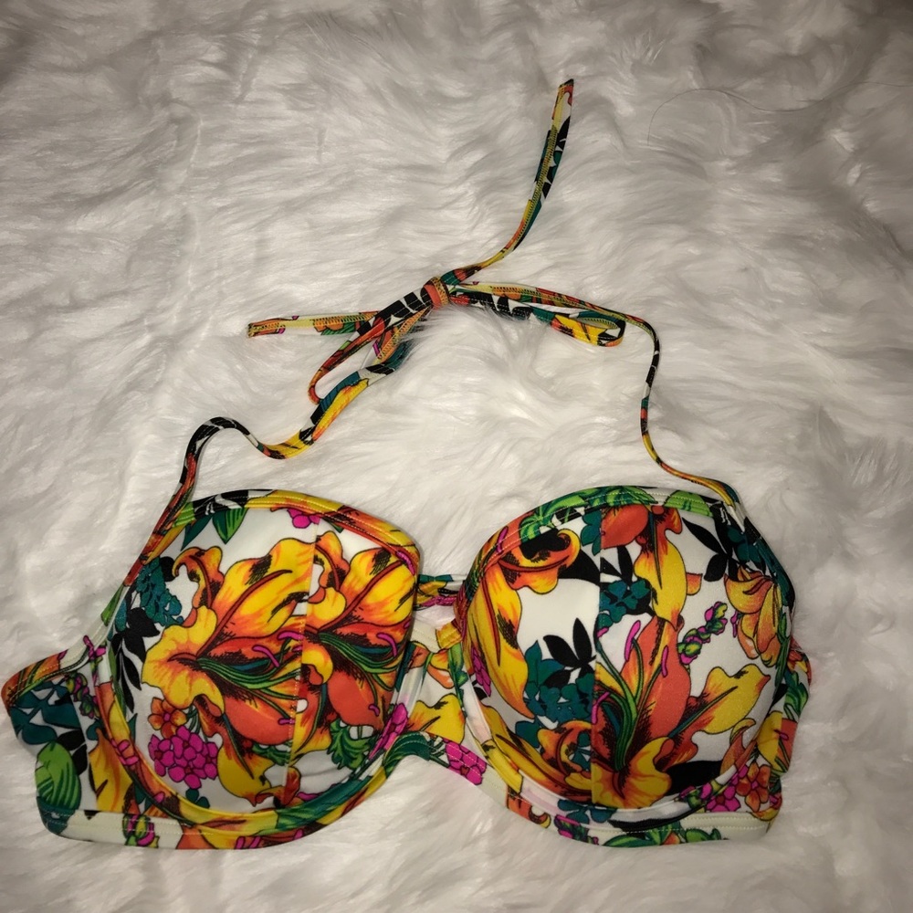 Victoria's Secret island bikini top