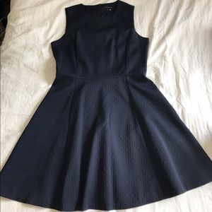 Perfect condition Theory Dress