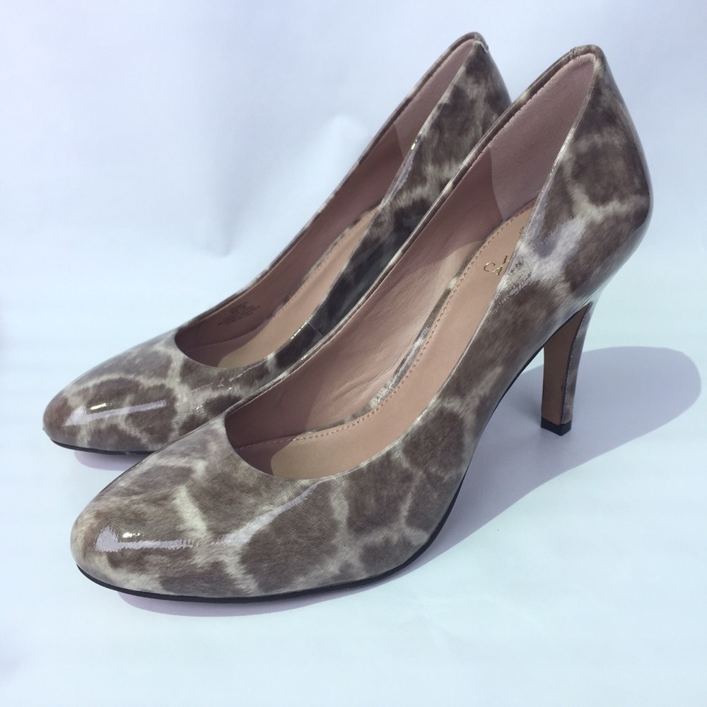 Vince Camuto Patent Giraffe Heels Sz 8
