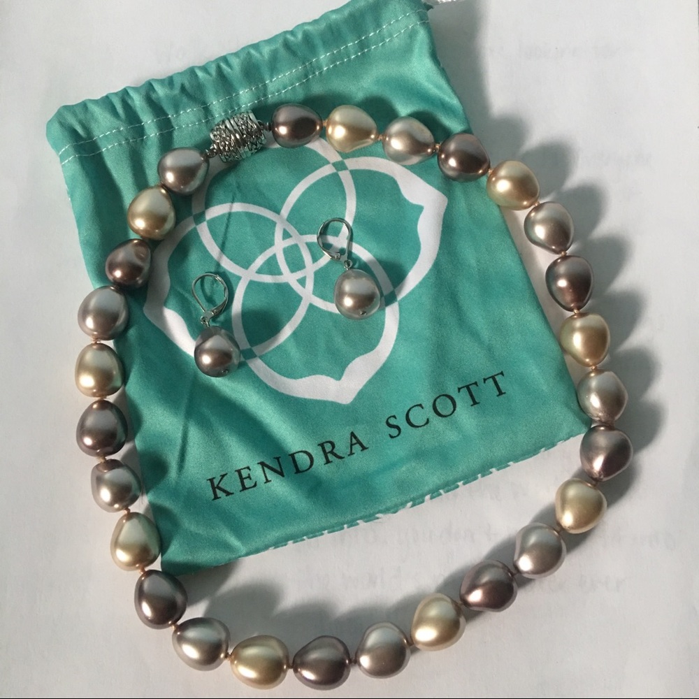 ❤️Vintage❤️ Tri-Tone Stone Set