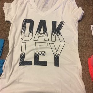 Oakley V Neck