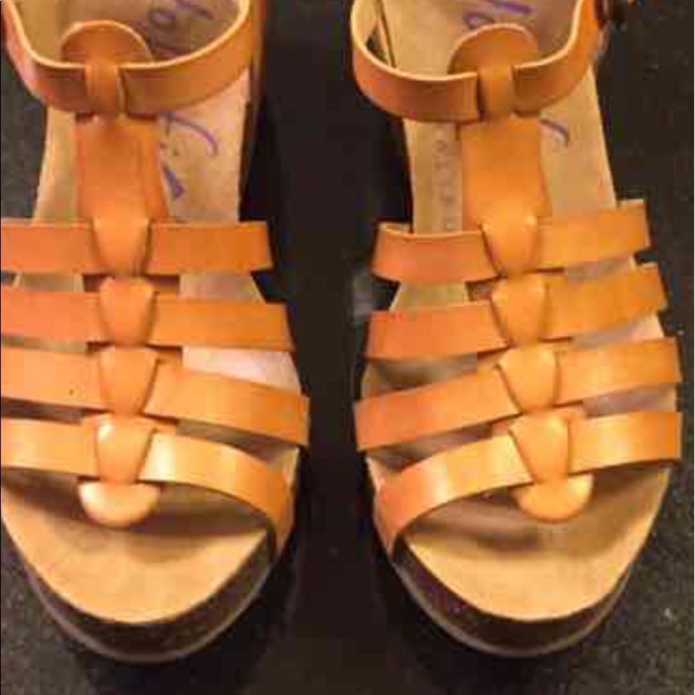 Blowfish wedge sandals