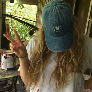 Meet your Posher, Bailey