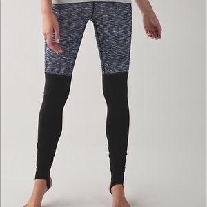 Lululemon dramatic static stirrup legging