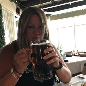 Meet your Posher, Mandy