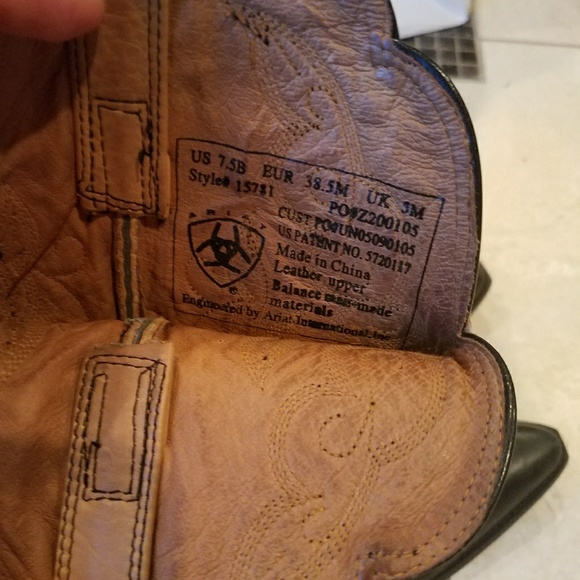 Ariat cowboy boots size 7.5, genuine leather - Picture 4 of 4