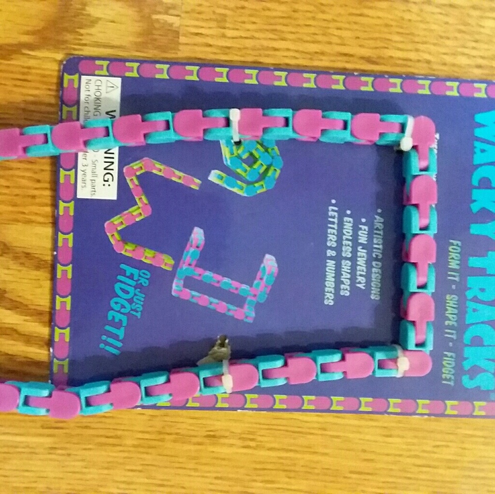 Wacky tracks  fidget spinner