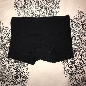 Lululemon bootie shorts