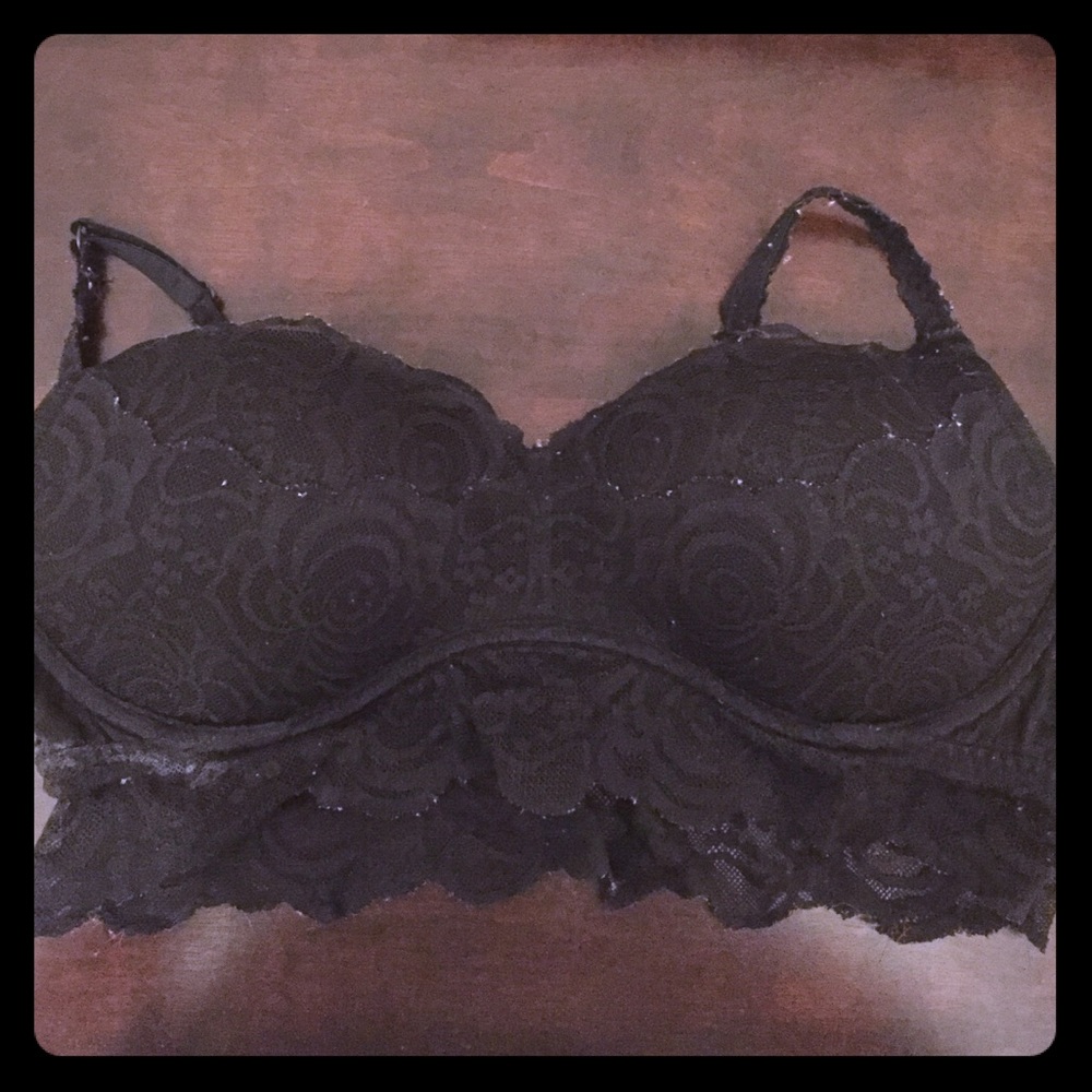 Black push-up bandeau