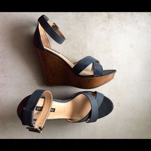 Blue and brown wedges