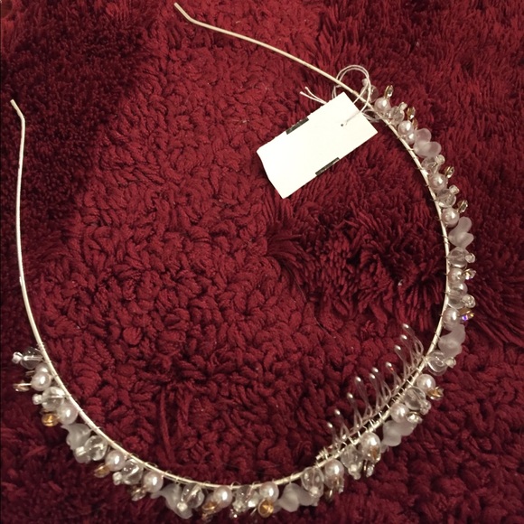 David \'s Bridal Tiara main image 4