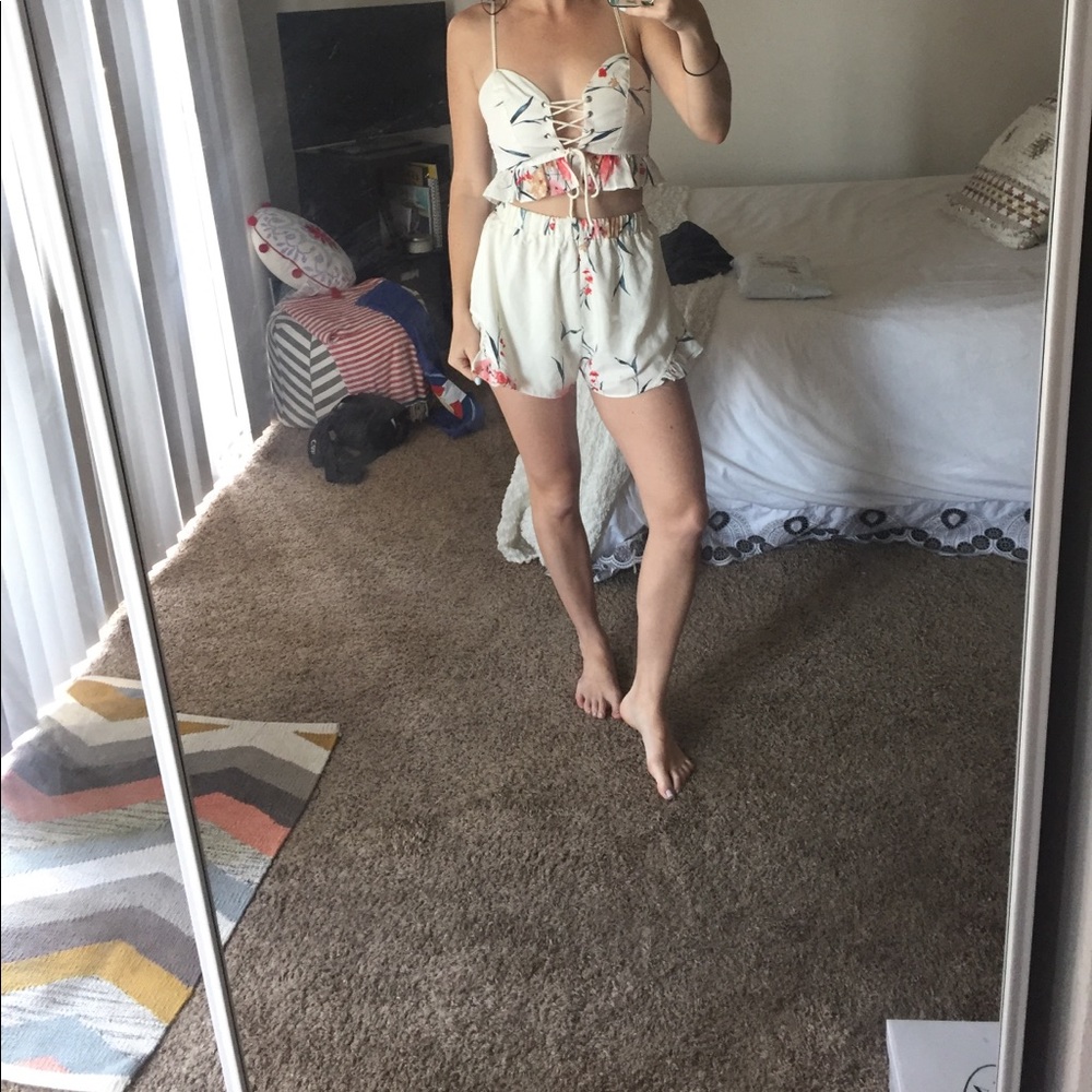 Cute set!