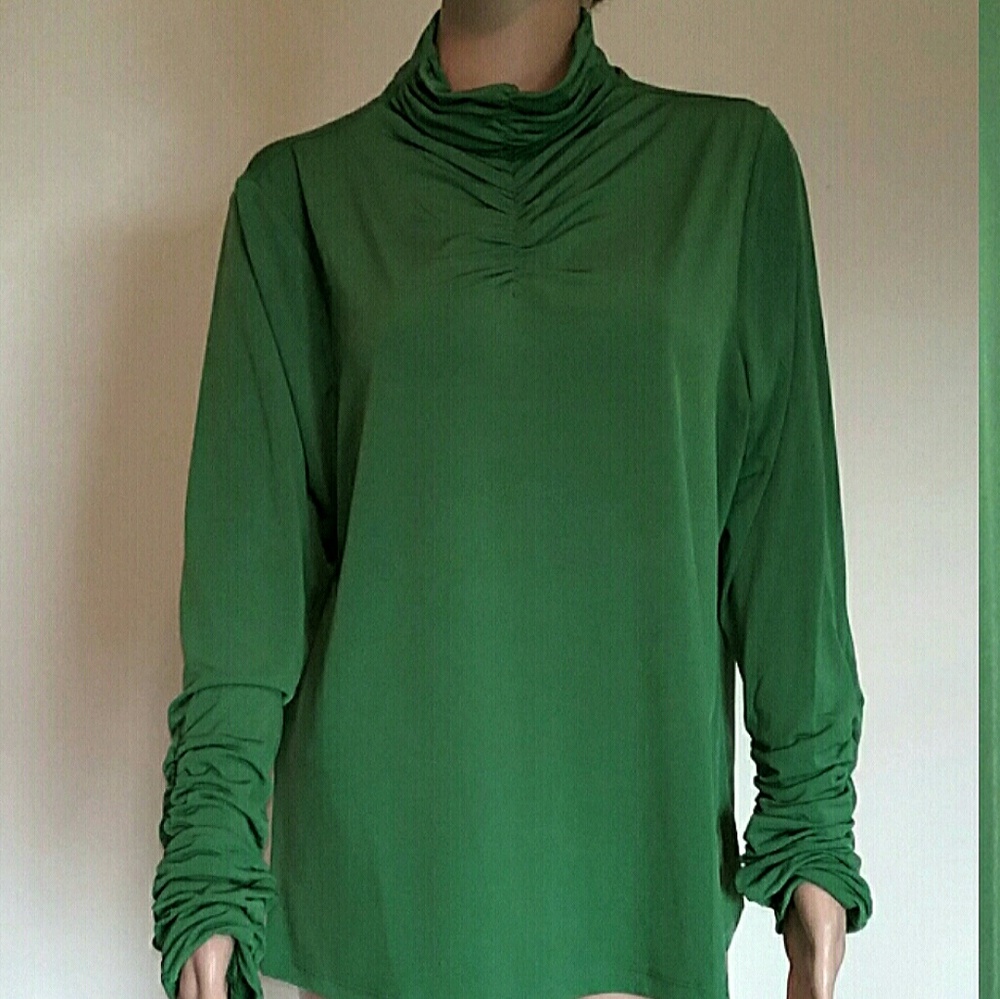 Susan Graver Ruched Top