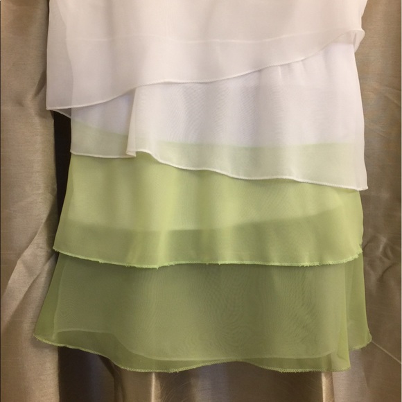 Pretty layered blouse 👚 - Picture 3 of 6