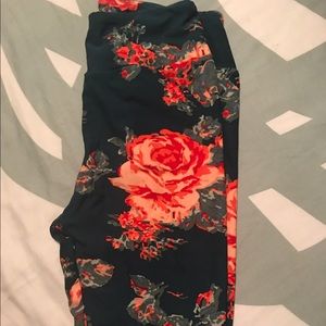 Lularoe OS leggings floral